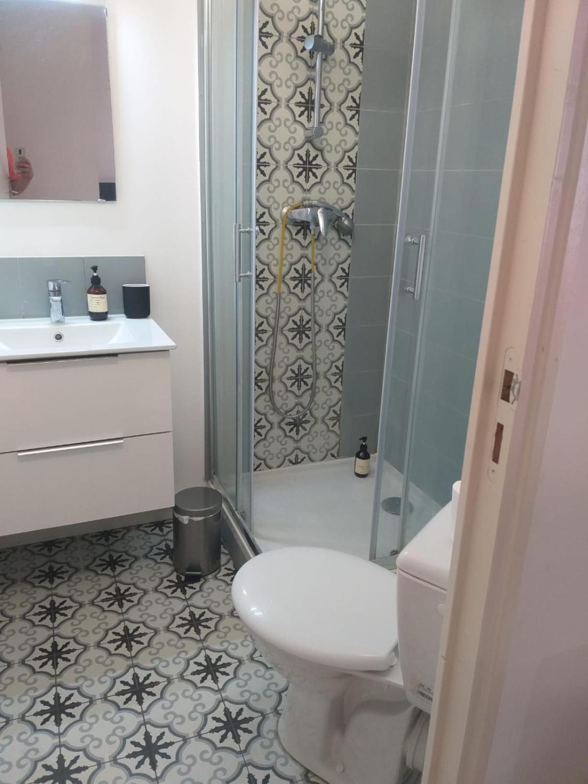 Le Refuge Urbain - Port A 2 Pas & Animaux Acceptes Apartment Toulon Bagian luar foto