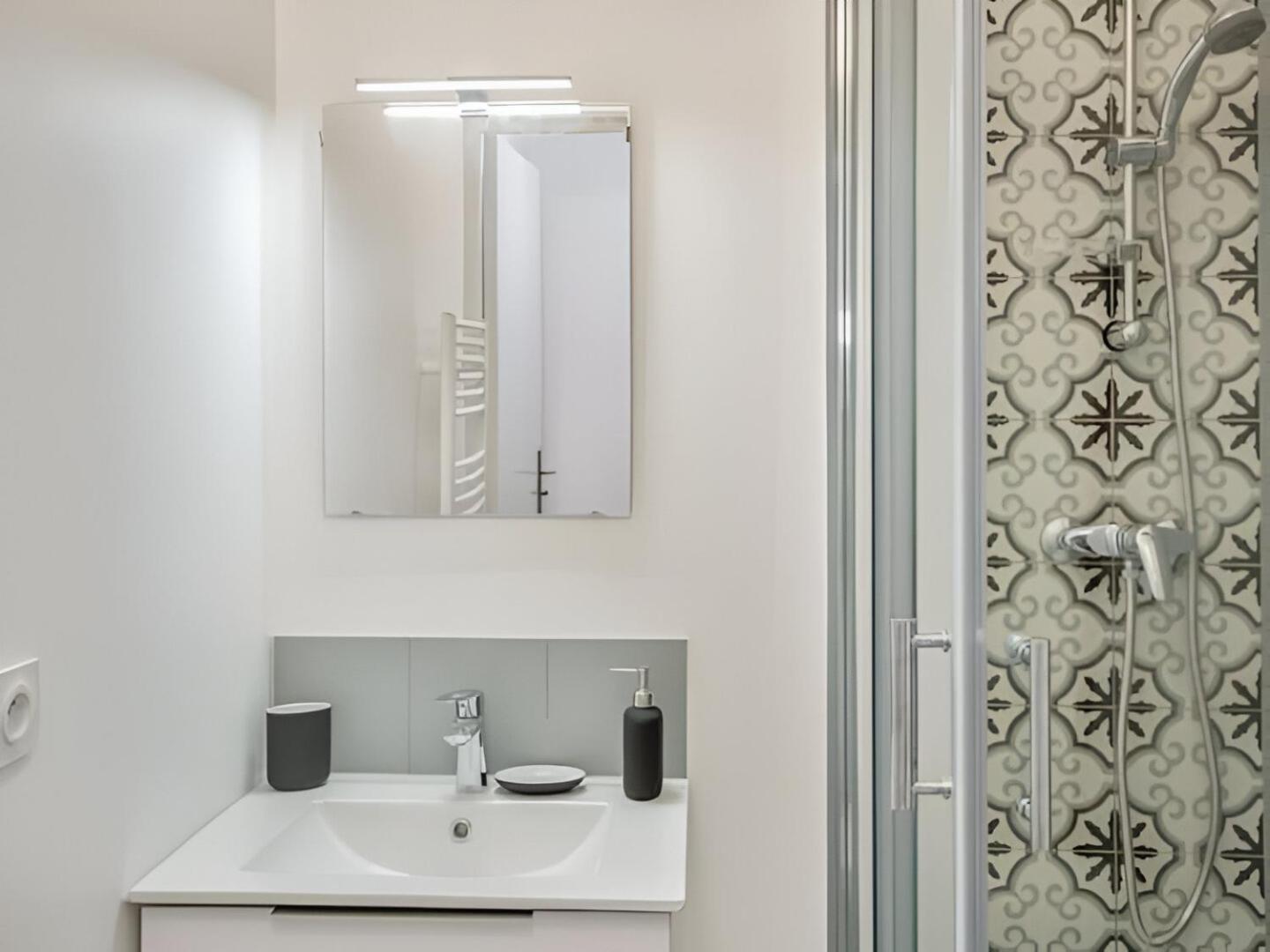 Le Refuge Urbain - Port A 2 Pas & Animaux Acceptes Apartment Toulon Bagian luar foto